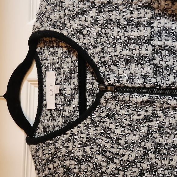 Ann Taylor Loft Black and White Zip Up Sweater Size XS - Picture 4 of 6